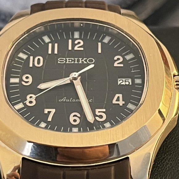 custom build seiko NH35 Automatic movement - rosegold "aquanaut" mod - Picture 3 of 5